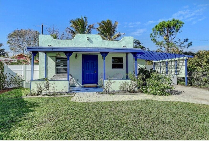 Building Photo - 212 SW 1st Ave