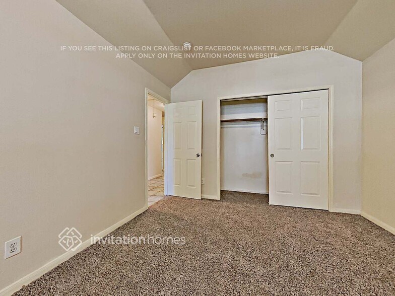 Building Photo - 3314 E Cedar Hollow Dr