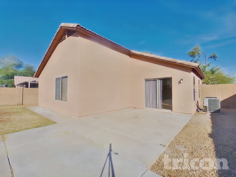 Building Photo - 8123 W Hammond Ln