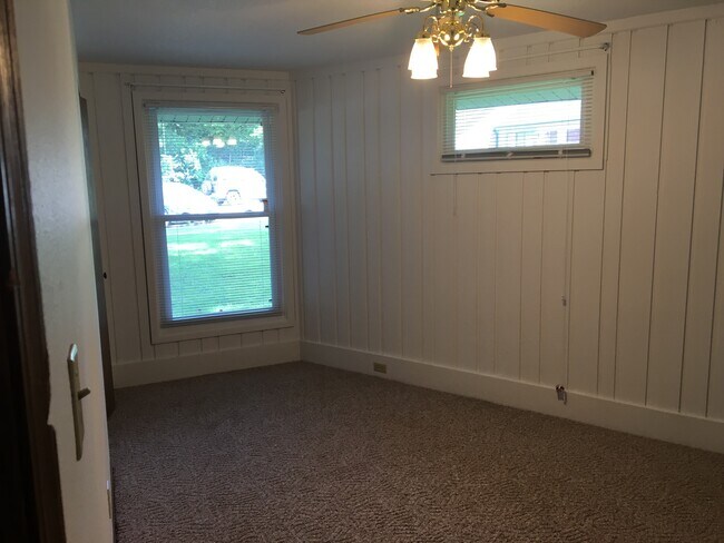 Bedroom Pic 2 - 800 Village Dr