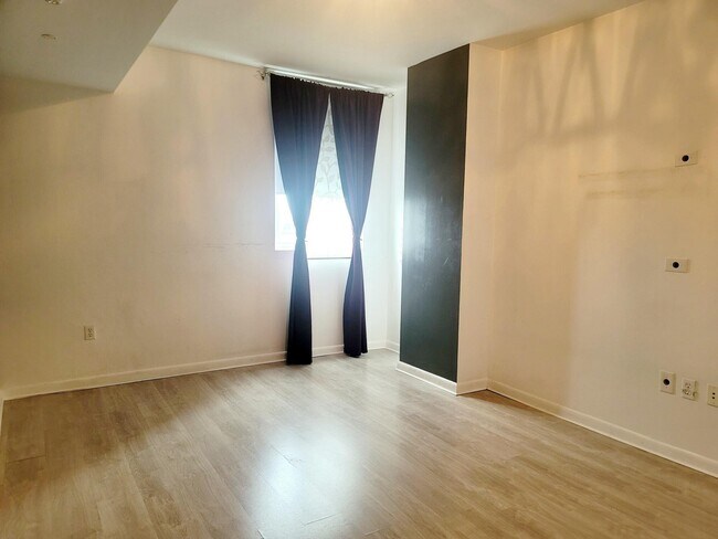 Building Photo - 244 Biscayne Blvd