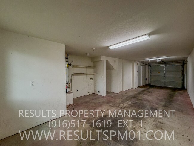 Building Photo - Excellent Natomas Townhouse