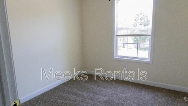 Building Photo - 32 Mill Rd