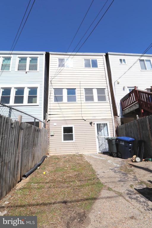 Building Photo - 1235 Owen Pl NE