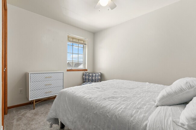 Building Photo - 1893 N Margaret St