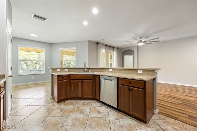 Building Photo - 16530 Whispering Trace Ct
