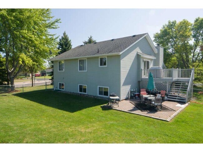 Building Photo - 13530 87th Ave N