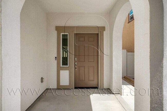 Building Photo - 41278 Winterberry St