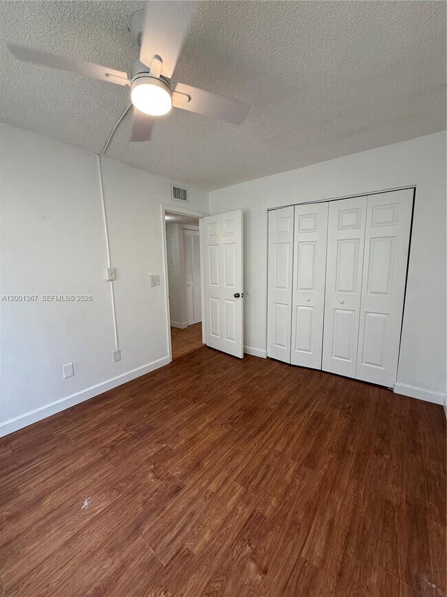 Building Photo - 11120 Royal Palm Blvd