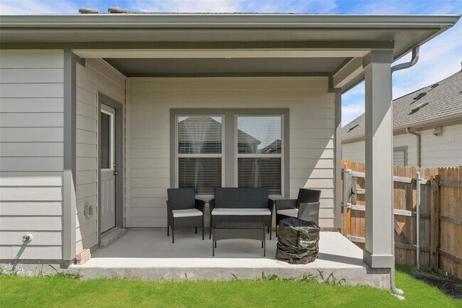 Building Photo - 236 Lazy Lizzy Rd