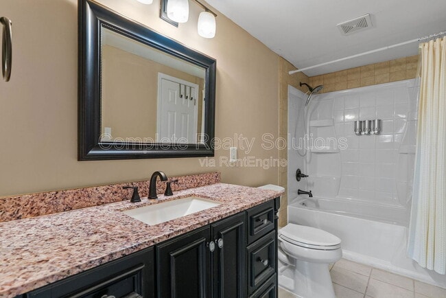 Building Photo - 12464 Glengate Dr