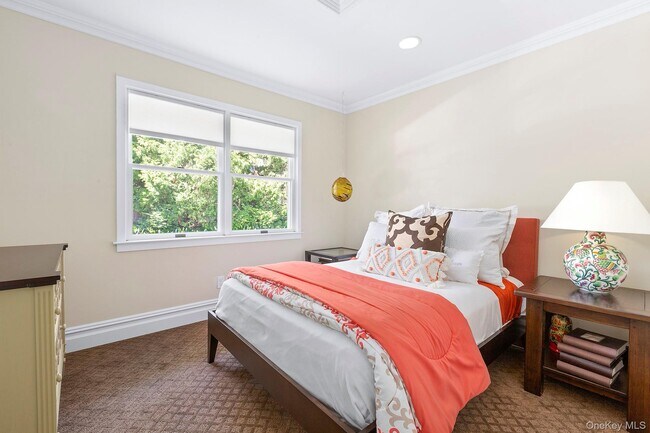 Building Photo - 31 B Club Ln