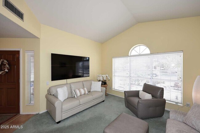 Building Photo - 359 W Brisa Dr