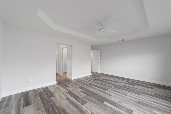 Tray Ceiling - 1577 Whalin Way