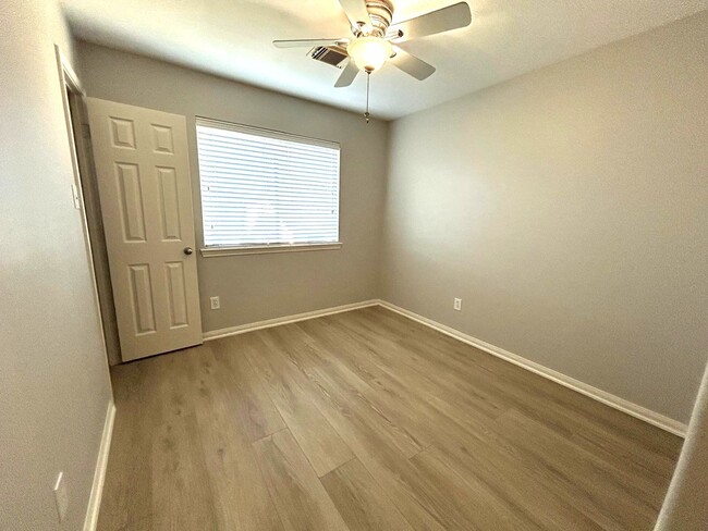 Building Photo - 25207 Diamond Ranch Dr