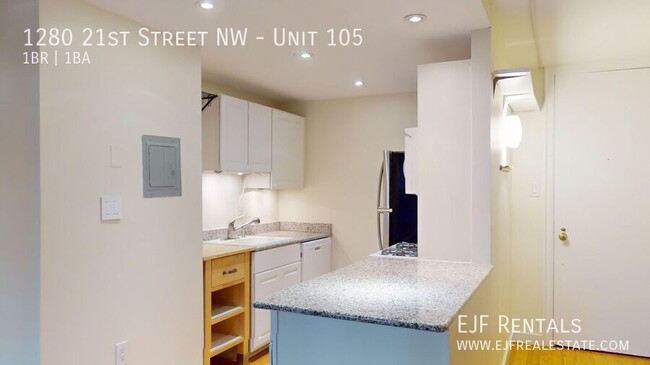 Building Photo - West End One Bedroom With Front Desk, Pack...