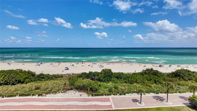 Building Photo - 5601 Collins Ave