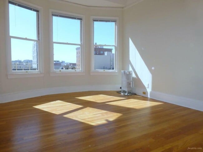 Building Photo - 2201 Pacific Ave