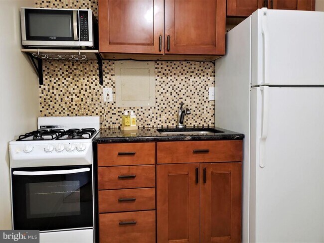 Building Photo - 1250 4th St SW