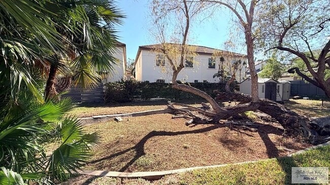 Building Photo - 322 McFadden Dr