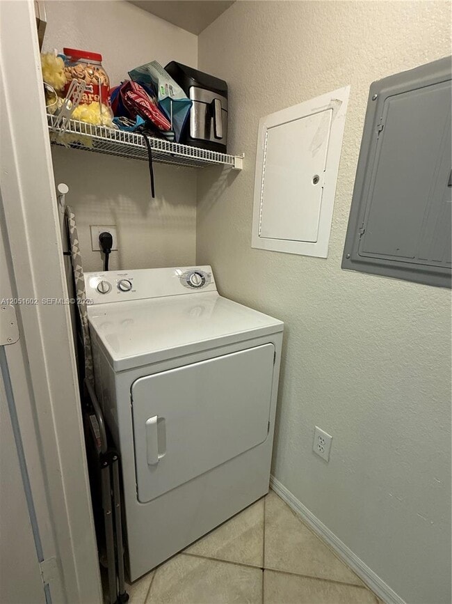 Building Photo - 6466 Emerald Dunes Dr