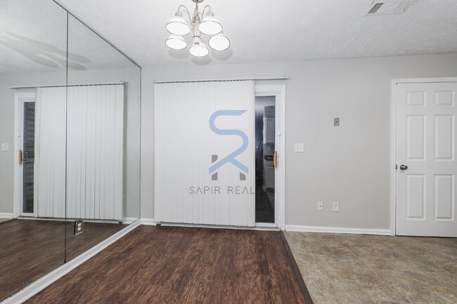 Building Photo - Move in before November 15th and get $100 ...