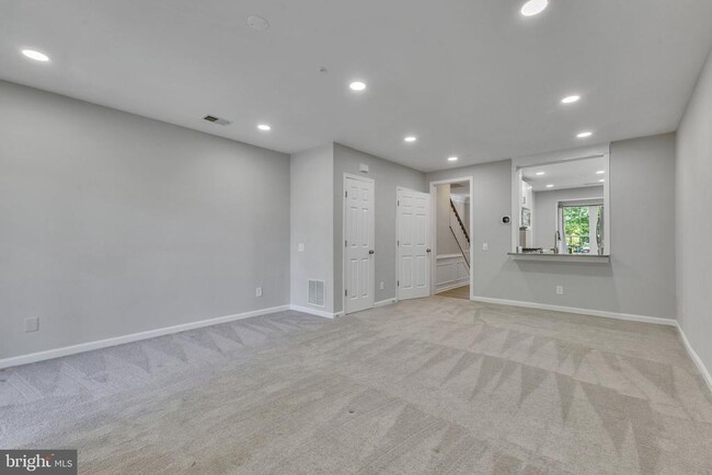Building Photo - 5980 Kimberly Anne Way
