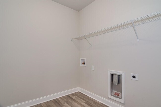 Building Photo - 4 bedroom, 2.5 bathroom in Harlem, GA