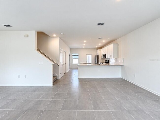 Building Photo - 5605 Ronin Dr