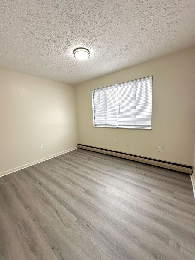 Building Photo - Charming 2-Bedroom Apartment in Beaver, PA – Apply Today!