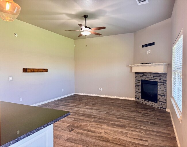Building Photo - 8109 NW 160th Terrace