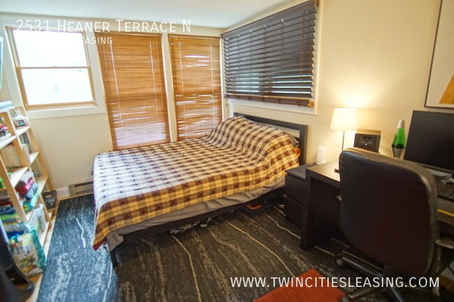 Building Photo - 2531 Heaner Terrace N