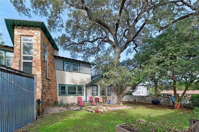 Building Photo - 1305 Lorrain St