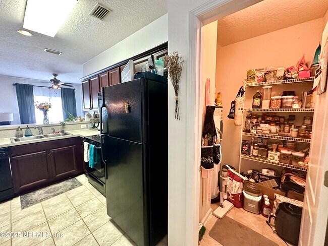 Building Photo - 1659 Biscayne Bay Cir