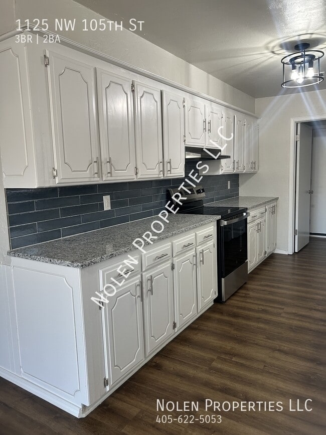 Building Photo - 1125 NW 105th St