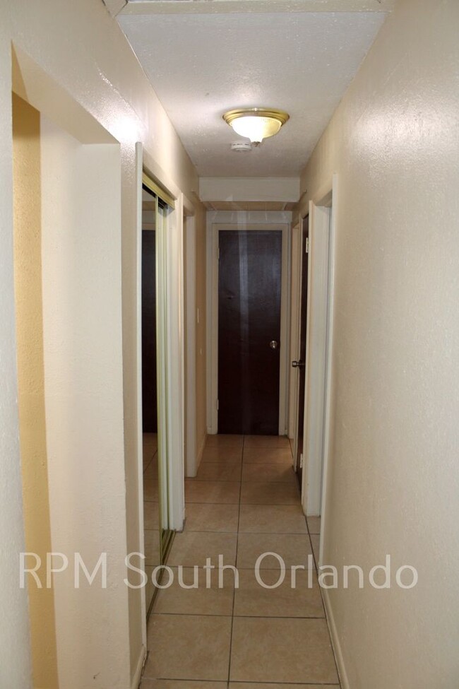 Building Photo - Spacious 4-Bedroom Home for Rent in Orlando!