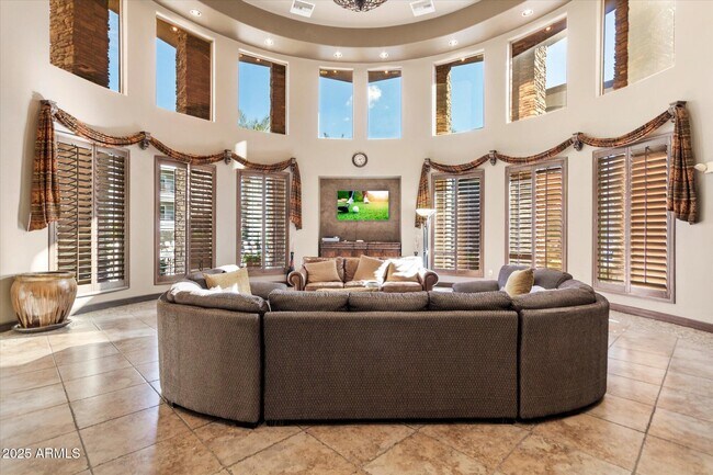 Building Photo - 5350 E Deer Valley Dr