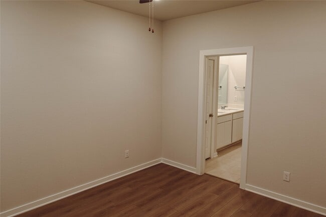 Building Photo - 8606 Blueberry Ash St
