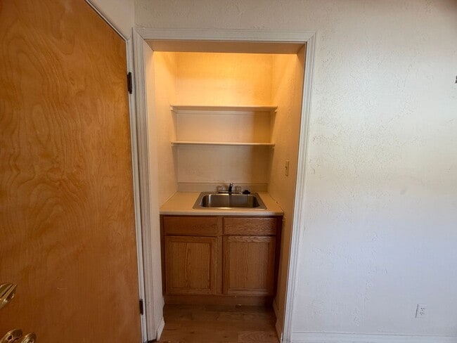 Building Photo - 2910 Junction St