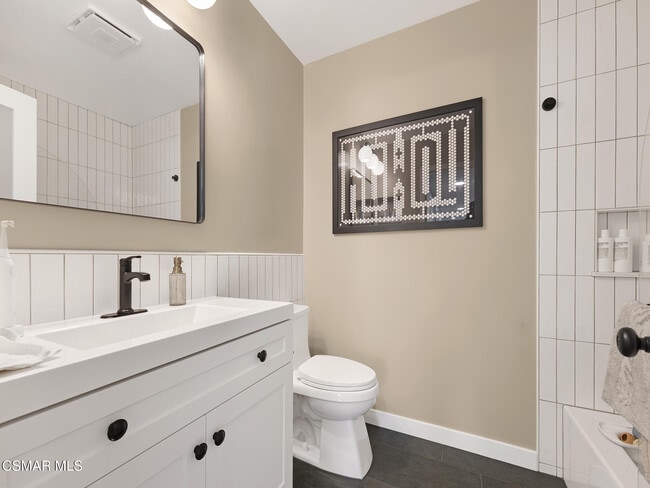 Building Photo - 1218 Kirkford Way