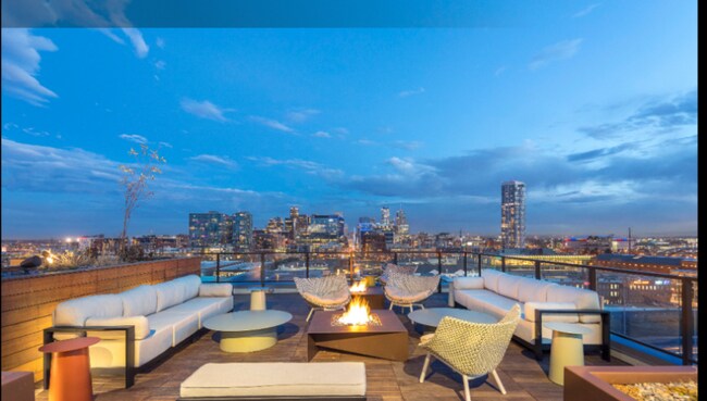 Building Photo - 2930 Umatilla St