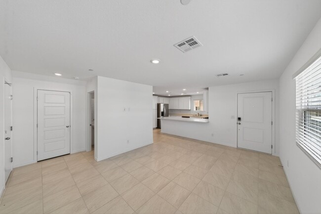 Building Photo - Brand New Townhome in Gated Community in North Las Vegas!