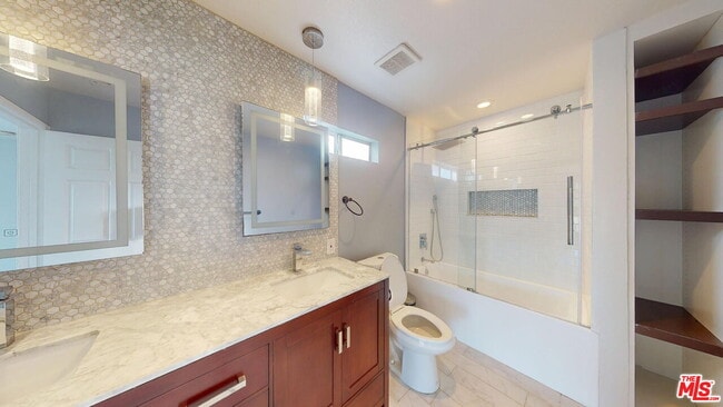 Building Photo - 2629 Meguiar Dr