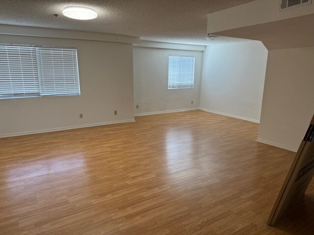 Building Photo - 123 S Roosevelt Ave