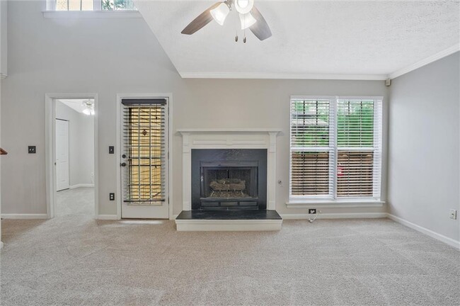 Building Photo - 4910 Lakebrooke Run