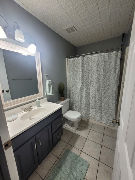 Building Photo - 2207 Weathered Rock Rd