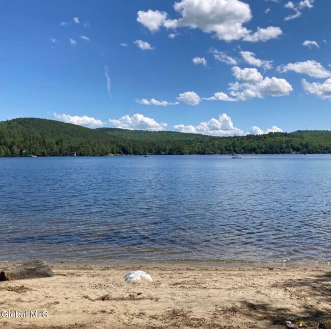 Building Photo - 32 Gooseneck Rd