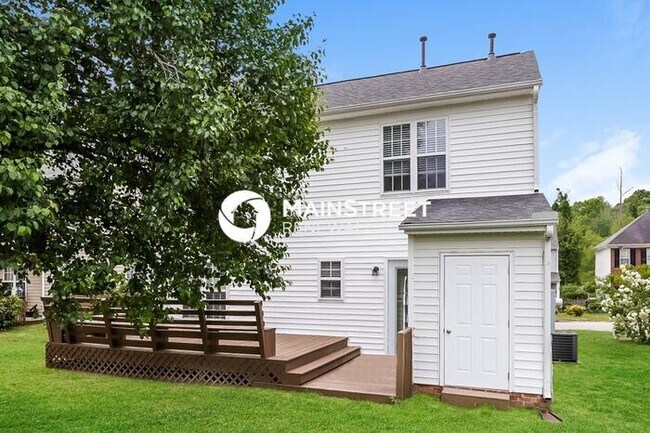Building Photo - 4 Bedroom Pet-Friendly Home in RALEIGH, NC with Main Street Renewal