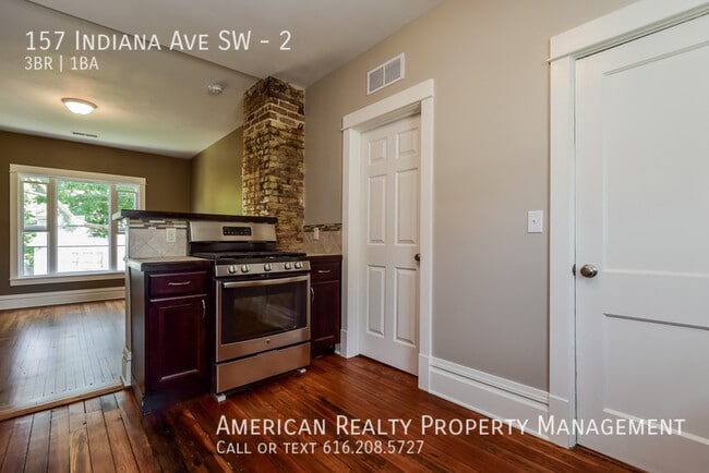 Building Photo - 157 Indiana Ave SW