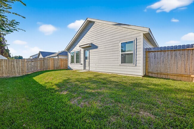 Building Photo - 228 Laura Leigh Ln
